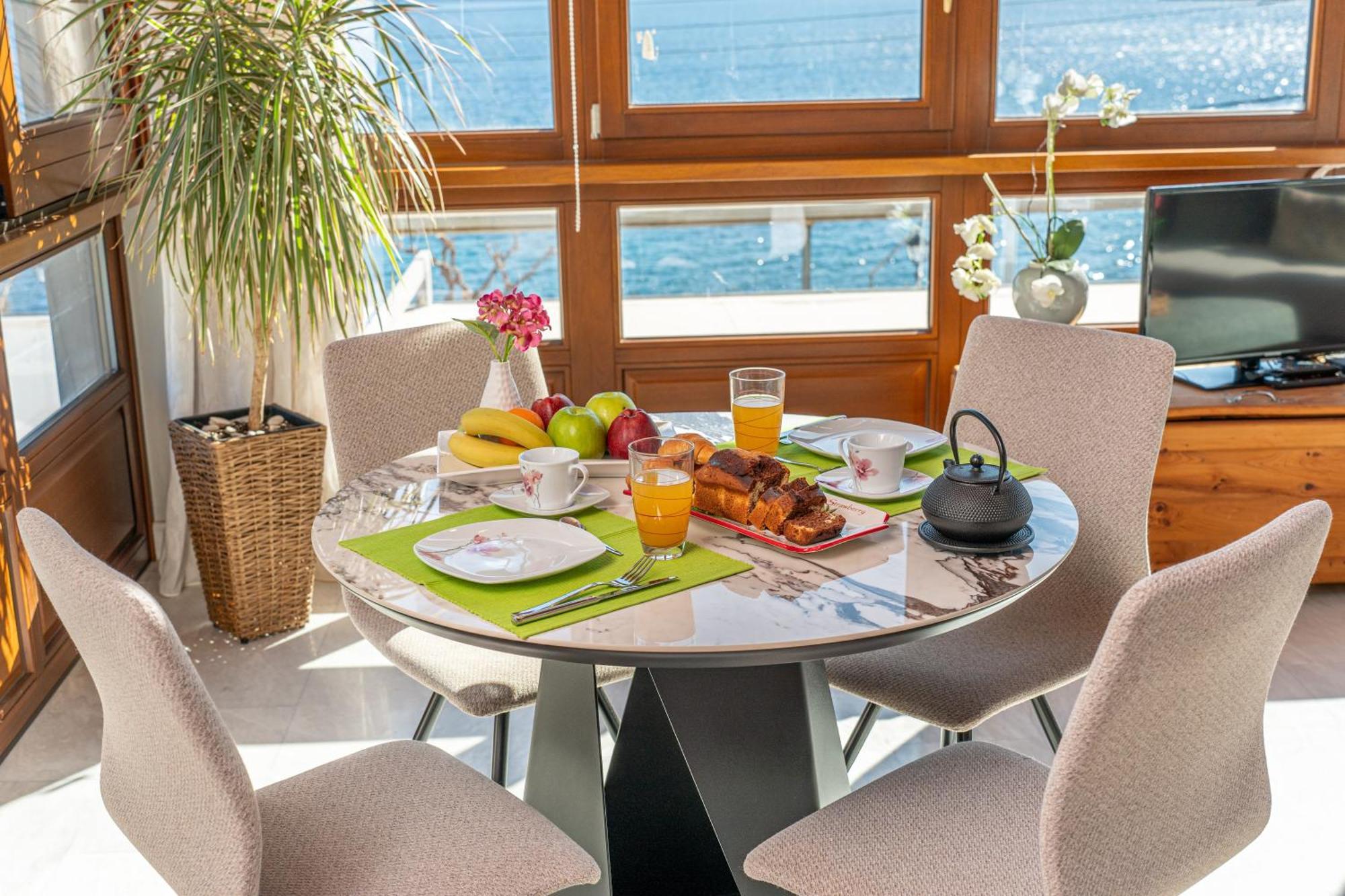 Sea Rock Apartment Agia Efimia Екстериор снимка