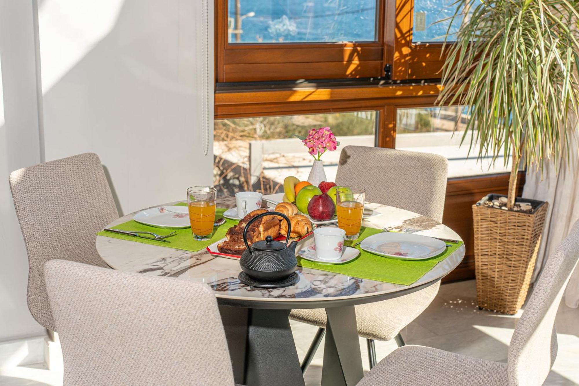 Sea Rock Apartment Agia Efimia Екстериор снимка