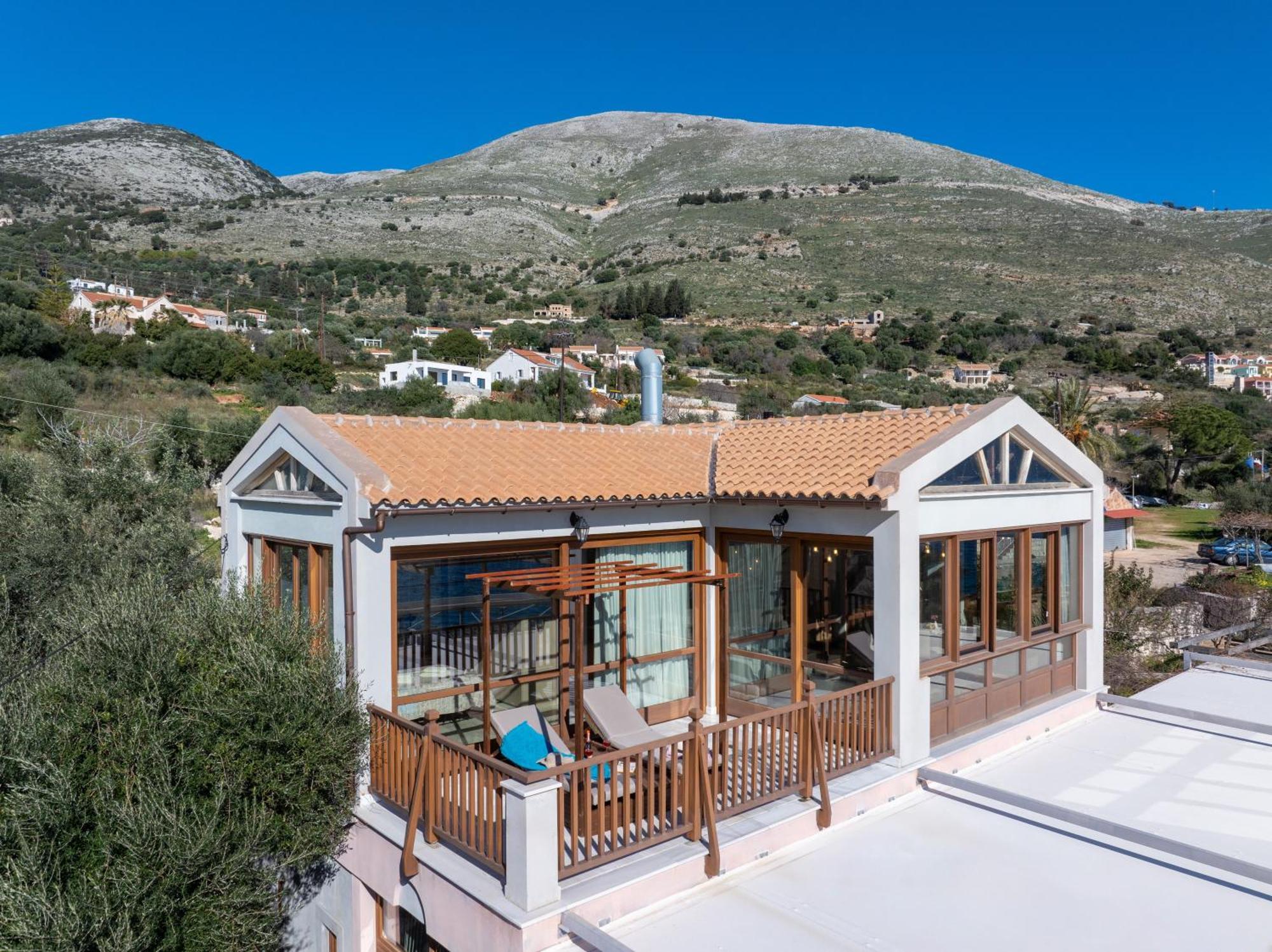 Sea Rock Apartment Agia Efimia Екстериор снимка