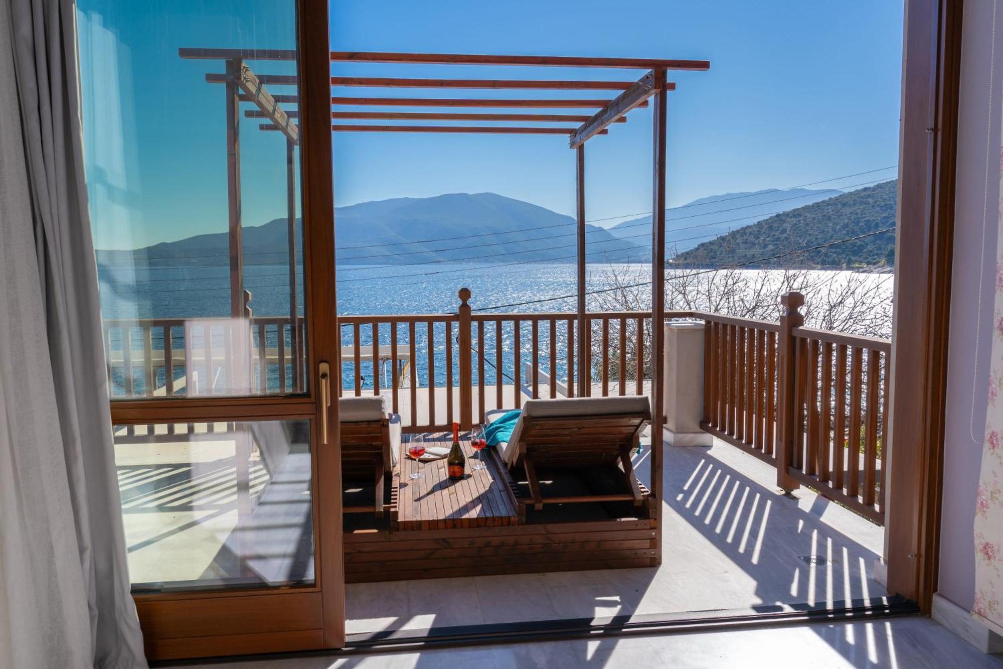 Sea Rock Apartment Agia Efimia Екстериор снимка